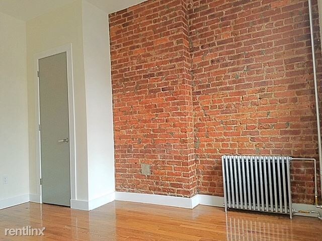 Building Photo - 483 Onderdonk Ave