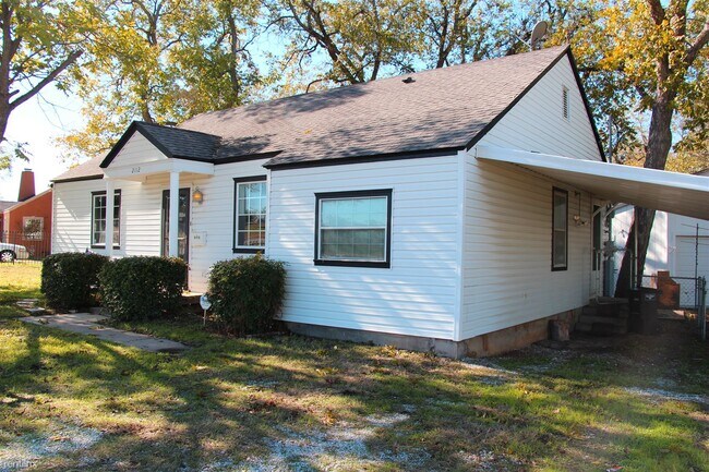 Foto del edificio - 3 br, 1 bath House - 2112 Ederville Road