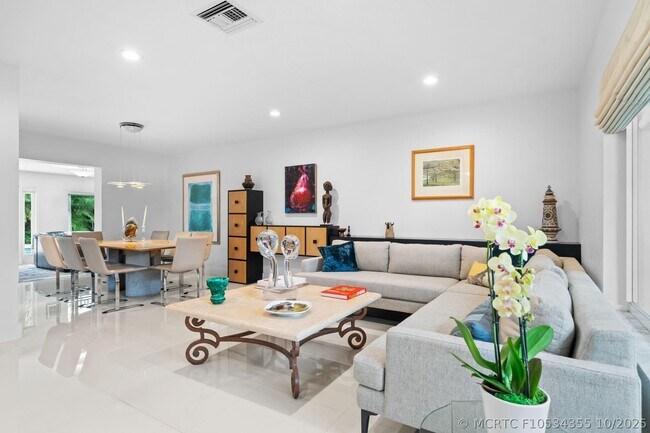 Foto del edificio - 326 Seven Isles Dr