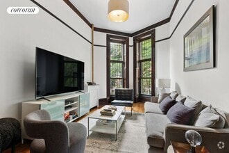 Building Photo - 416 3rd St