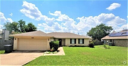 Building Photo - 4606 Mandalay Dr