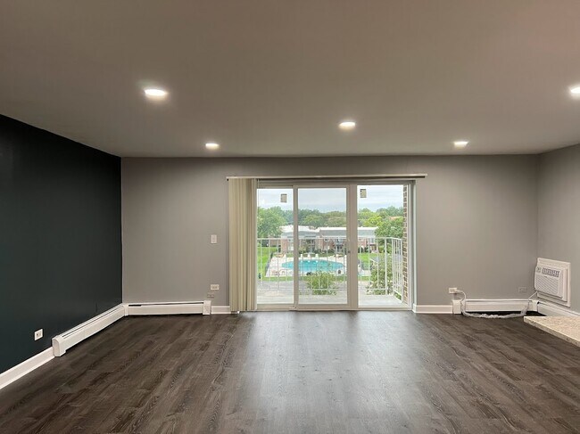 Foto del edificio - 10373 Dearlove Rd