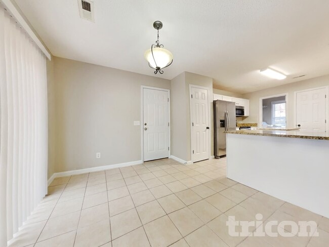 Building Photo - 226 Linden Rd