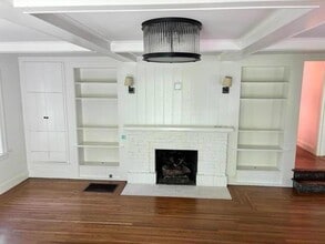 Building Photo - 1470 Fernwood Dr