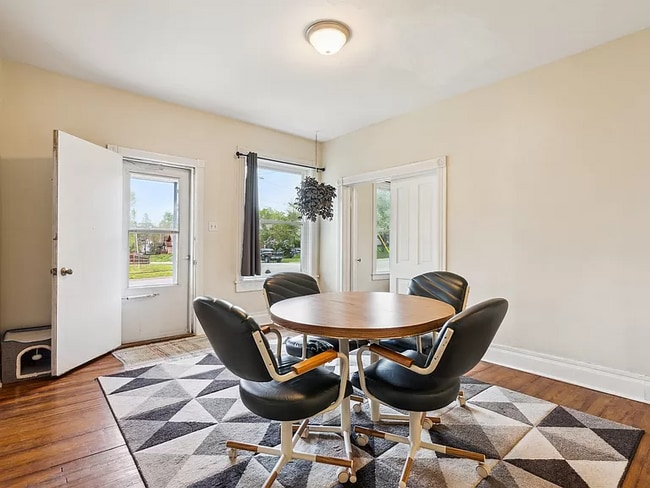 Building Photo - 1021 Walnut St