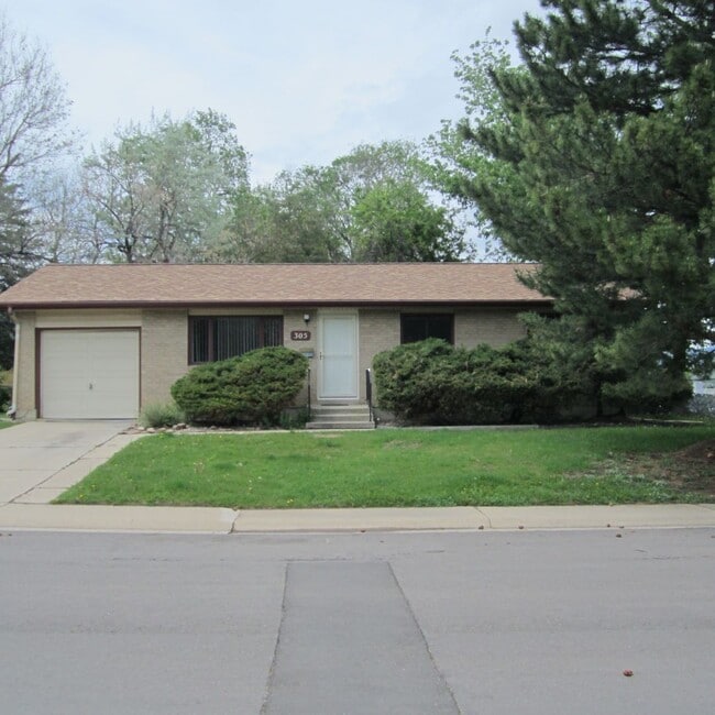 4BD/2BA Table Mesa Home - Close to everything - 4BD/2BA Table Mesa Home - Close to everything