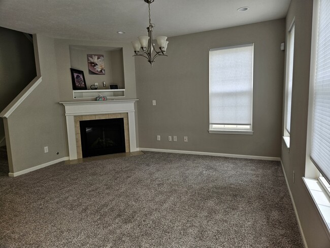 Building Photo - 3403 Decker Ridge Dr