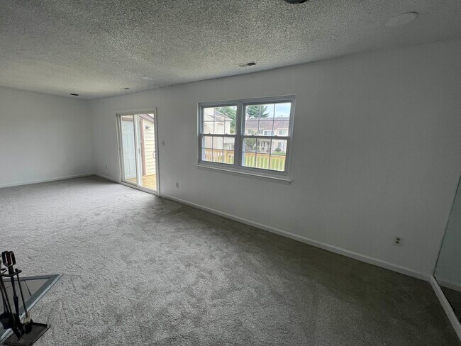 Foto del edificio - 60 Buttonwood Rd