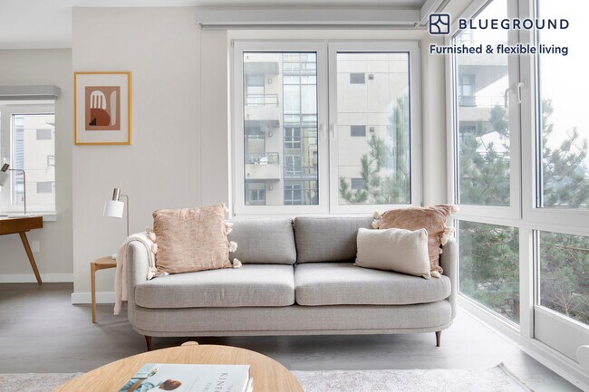 Foto del edificio - 10011 NE 1st St