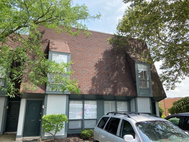 Foto del edificio - 4660 Charecote Ln