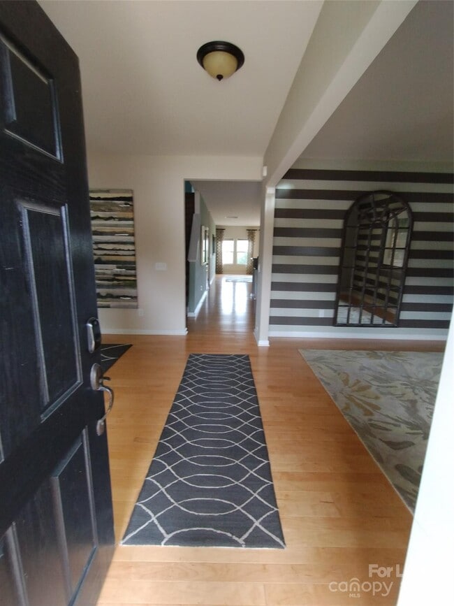 Building Photo - 105 E Neel Ranch Rd