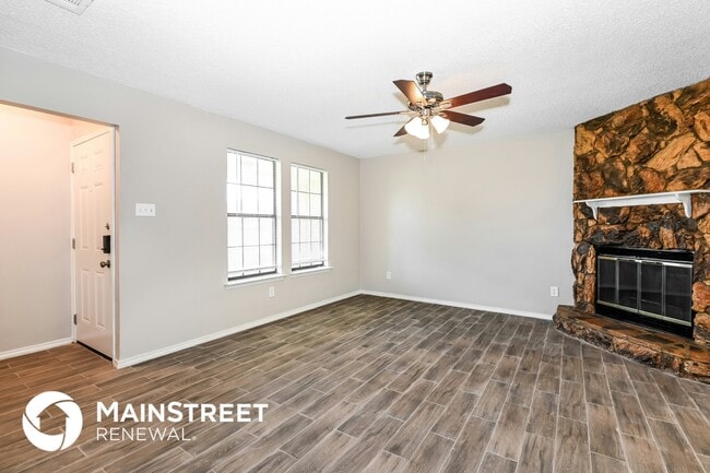 Foto del edificio - 1028 Eastridge Cir