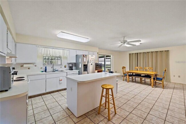 Foto del edificio - 3635 Sailfish Ave