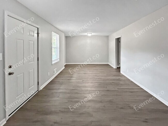 Foto del edificio - 4365 Stonewall Tell Rd