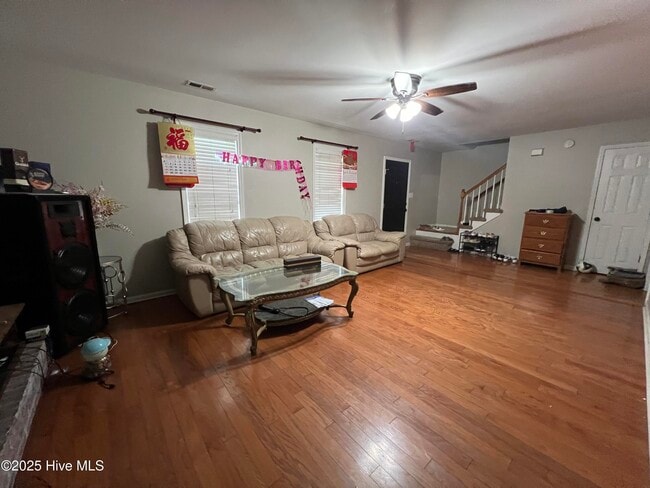 Building Photo - 820 Welton Cir