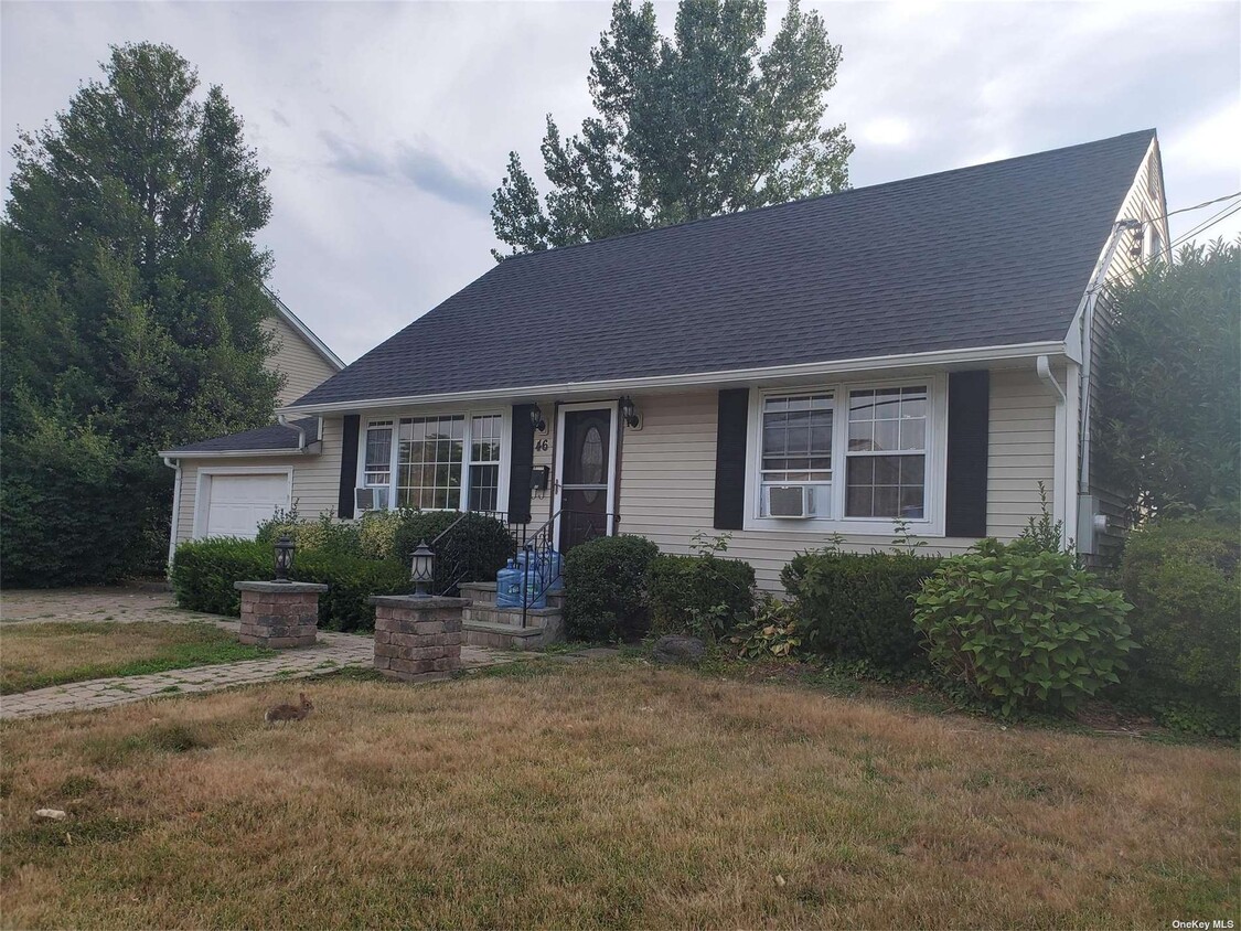 46 Vincent Rd, Hicksville, NY 11801 House Rental in Hicksville, NY