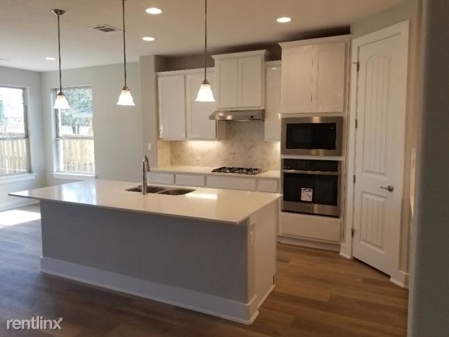 Building Photo - 5 br, 3 bath House - 116 Plainsman Lane
