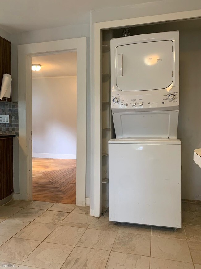 Building Photo - 1 br, 1 bath House - 70 Stevens St