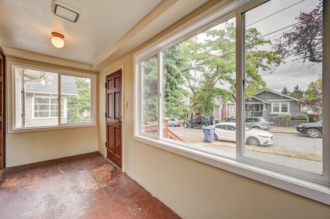 Foto del edificio - 5315 9th Ave NE