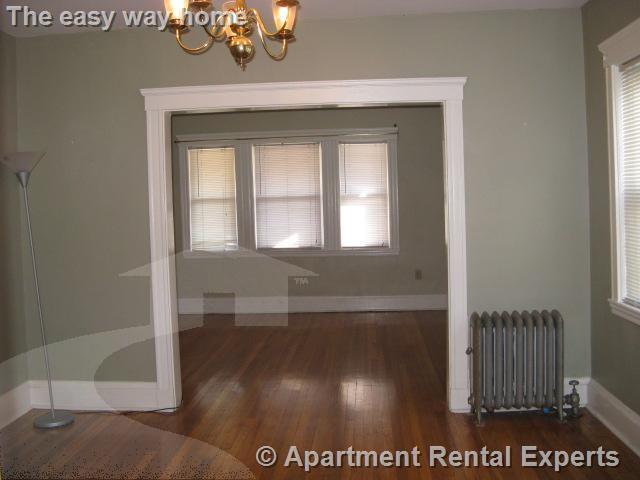 Building Photo - Tufts / Teele Sq - 2 Bed with Parking Incl...