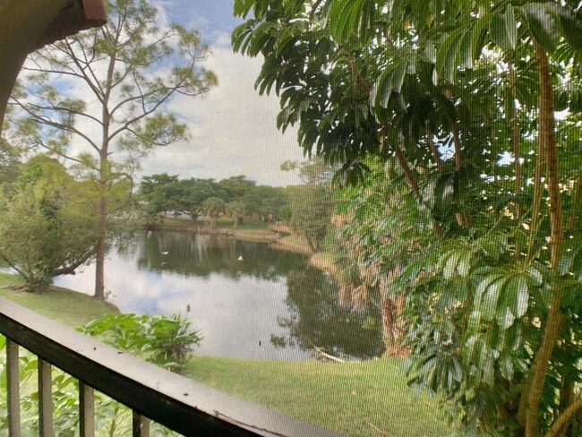 Foto del edificio - 924 SW 9th St Cir