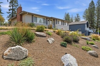 Building Photo - 6520 N Sutherlin St
