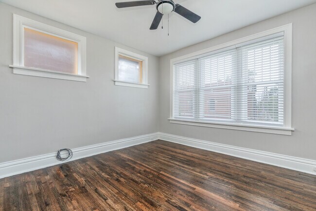 Foto del edificio - 2335 Ann Ave