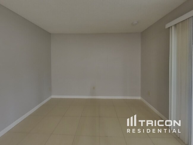 Foto del edificio - 905 Old Darby St
