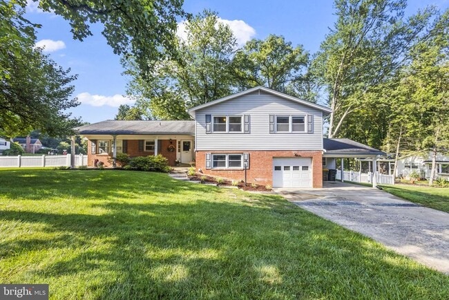 Building Photo - 5030 Gadsen Dr
