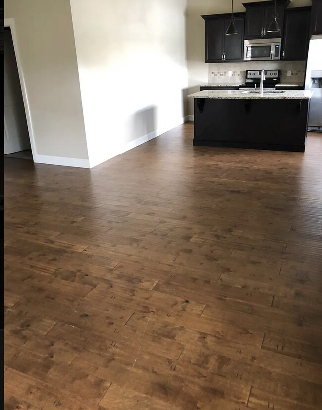 Foto del edificio - 2 BD 2BA DUPLEX FOR RENT IN COOPER SQUARE