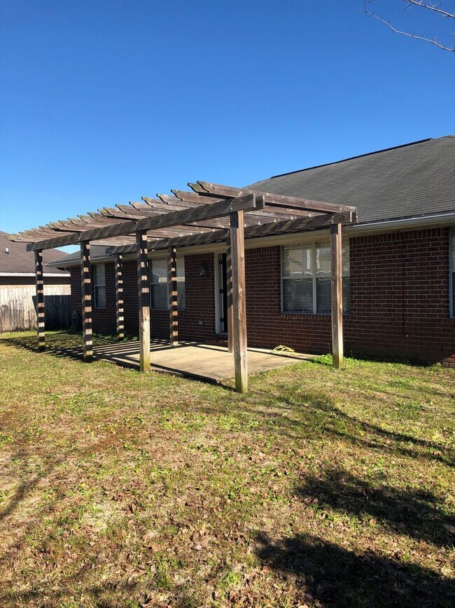 Foto del edificio - Available July 14, 2026 – 4 Bedroom Home in Navarre!