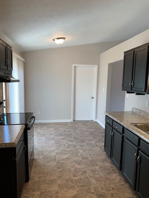 Building Photo - 2820 GRASSY CREEK DRIVE
