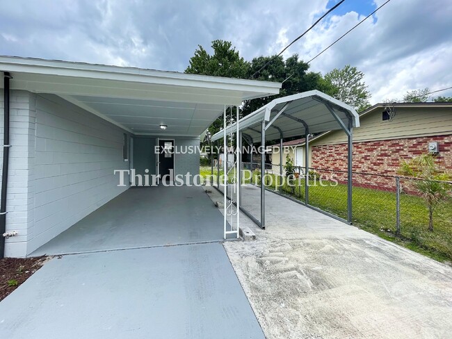 Building Photo - 5164 Timawatha Ave
