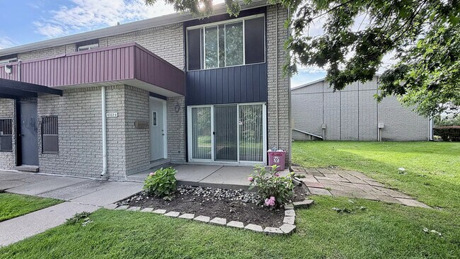 Building Photo - 8323 Karam Blvd