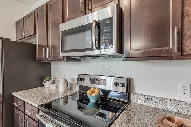 Building Photo - The Retreat