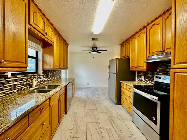 Foto del edificio - Cozy 4/2