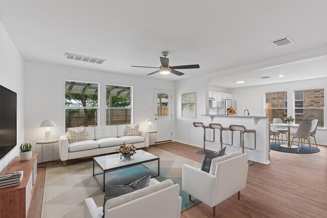 Foto del edificio - 13505 Lismore Ln