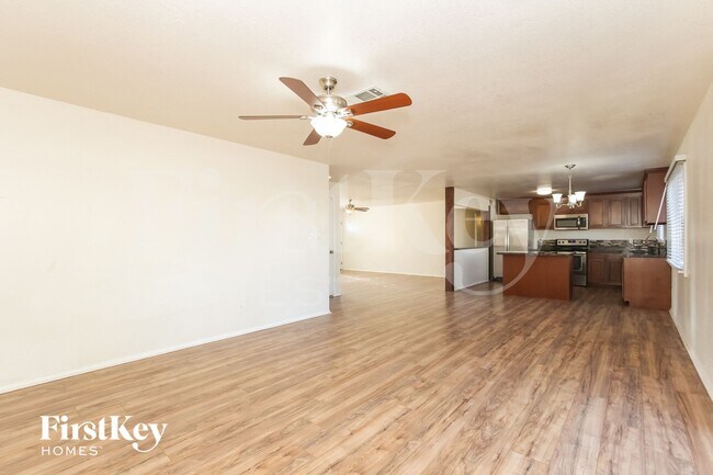 Foto del edificio - 3502 E Greenway Ln