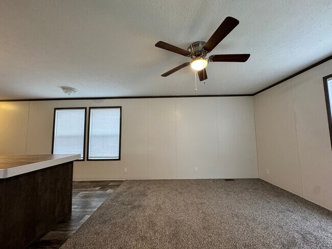 Foto del edificio - 16151 Notre Dame St