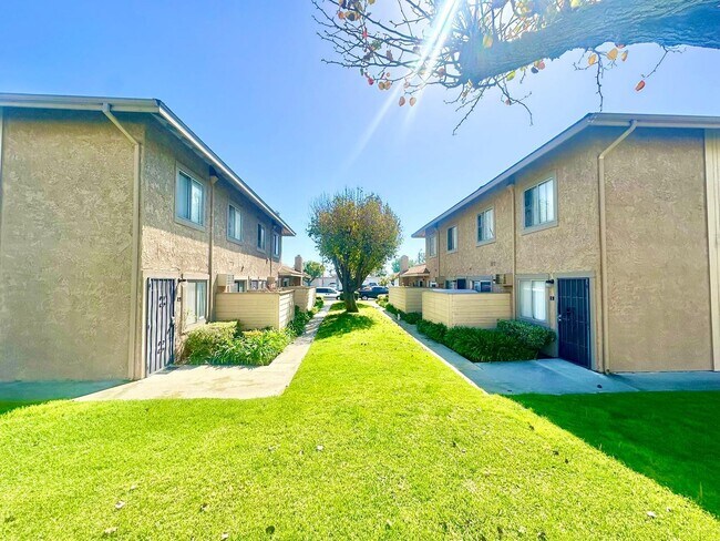 Foto del edificio - 7531 Baylor Dr