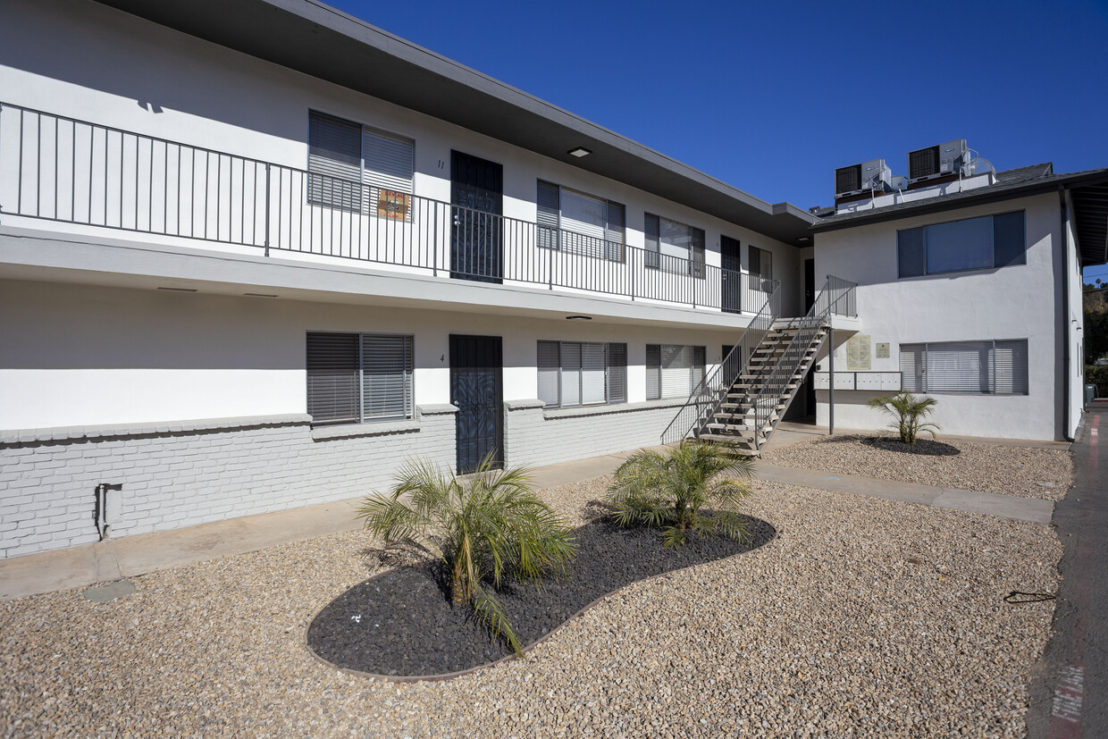 Primary Photo - Park Ave Apartments