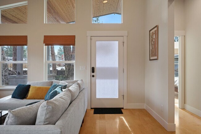 Foto del edificio - 20038 SW Millcrest Pl