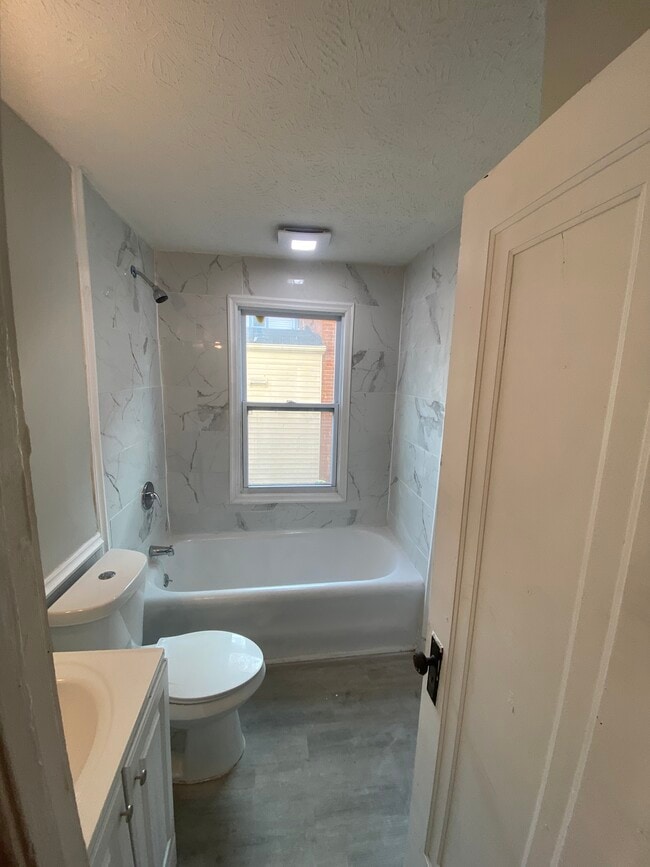 Foto del edificio - 3685 E 146th St