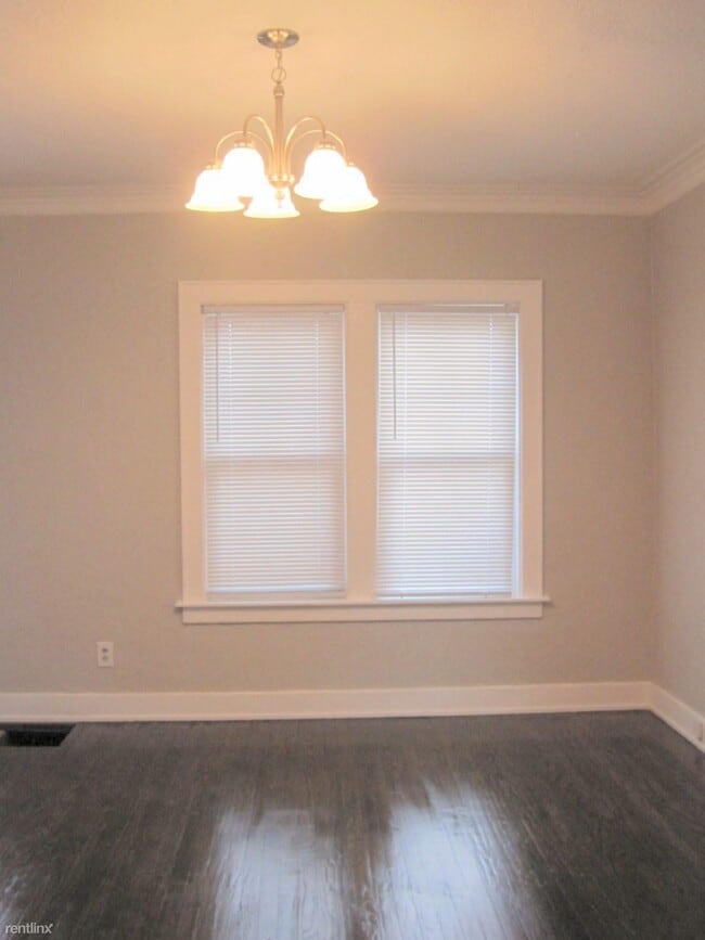 Building Photo - 3 br, 1.5 bath House - 1710 W Saint Joseph St