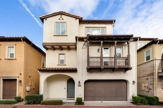 Building Photo - 5130 Rowan Dr