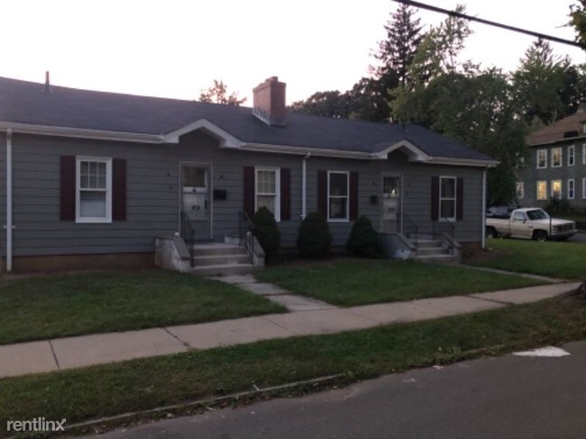 Building Photo - 2 br, 1 bath Apartment - 39 Vance St