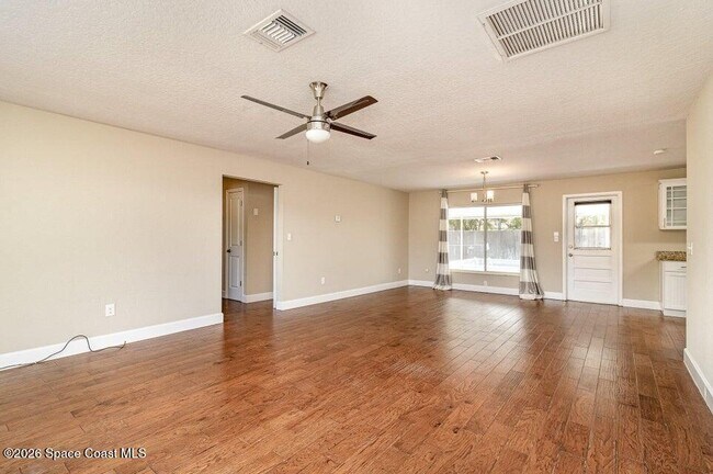 Foto del edificio - 239 Glenwood Ave