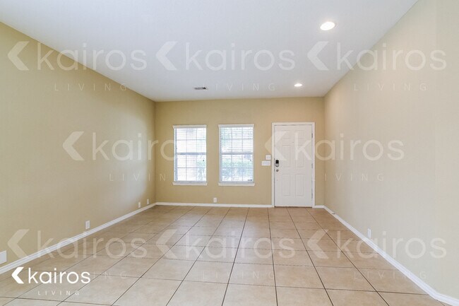 Building Photo - 8310 Clover Leaf Dr