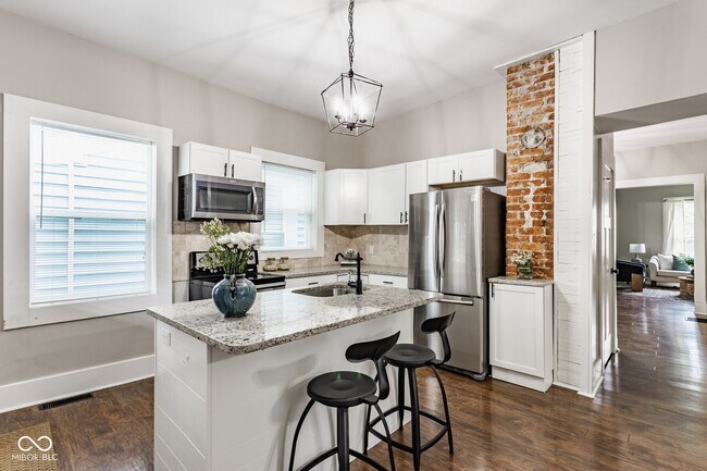 Foto del edificio - 1624 Fletcher Ave