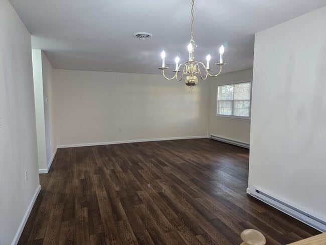 Building Photo - 7004 Arbor Dr